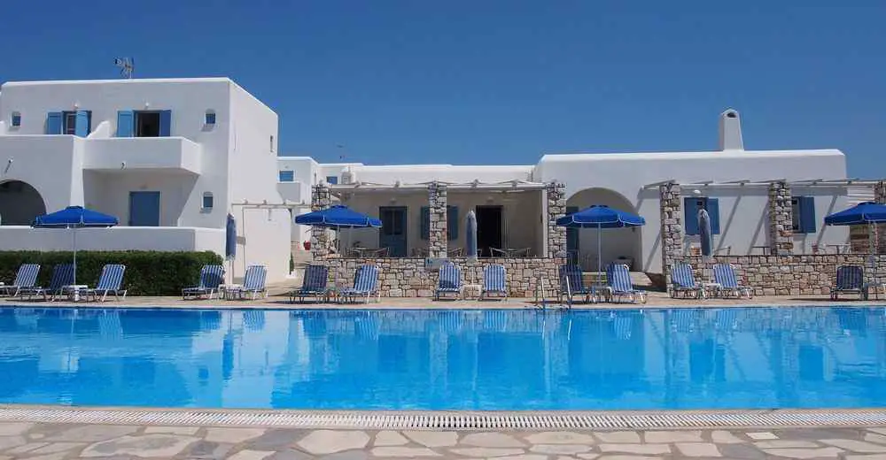 Kosmitis hotel﻿﻿﻿ Naoussa Paros, Kosmitis hotel﻿﻿﻿ swimming pool, Kosmitis family hotel﻿﻿﻿