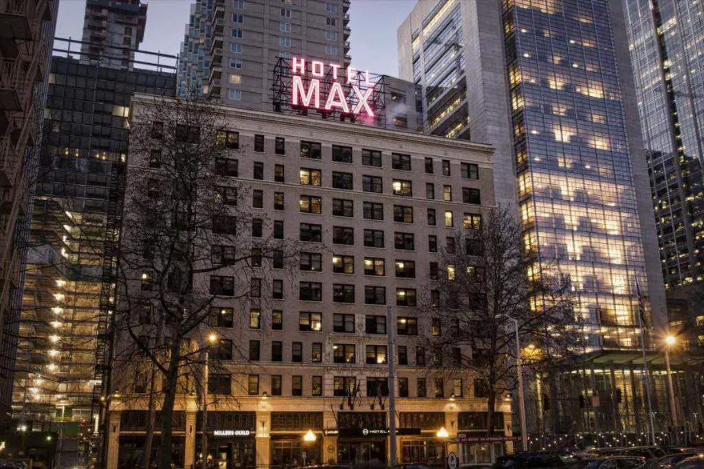 hotel max address,hotel max directions,hotel max booking