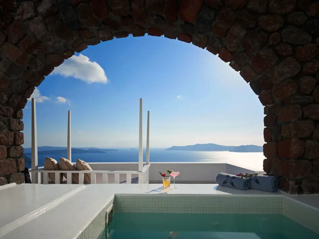 Room with private pool