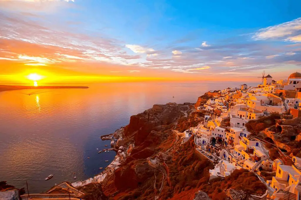 Santorini Hotels With Sunset Views
