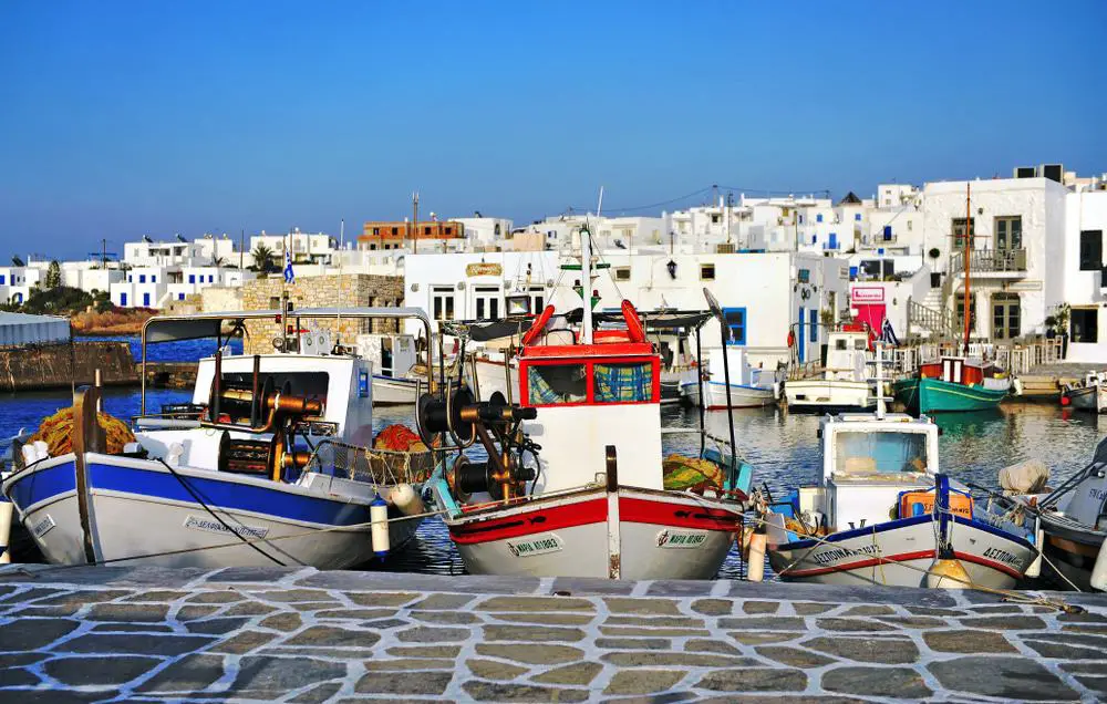family hotels in Paros
