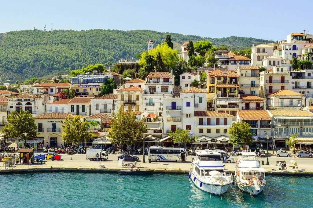 hotels in skiathos