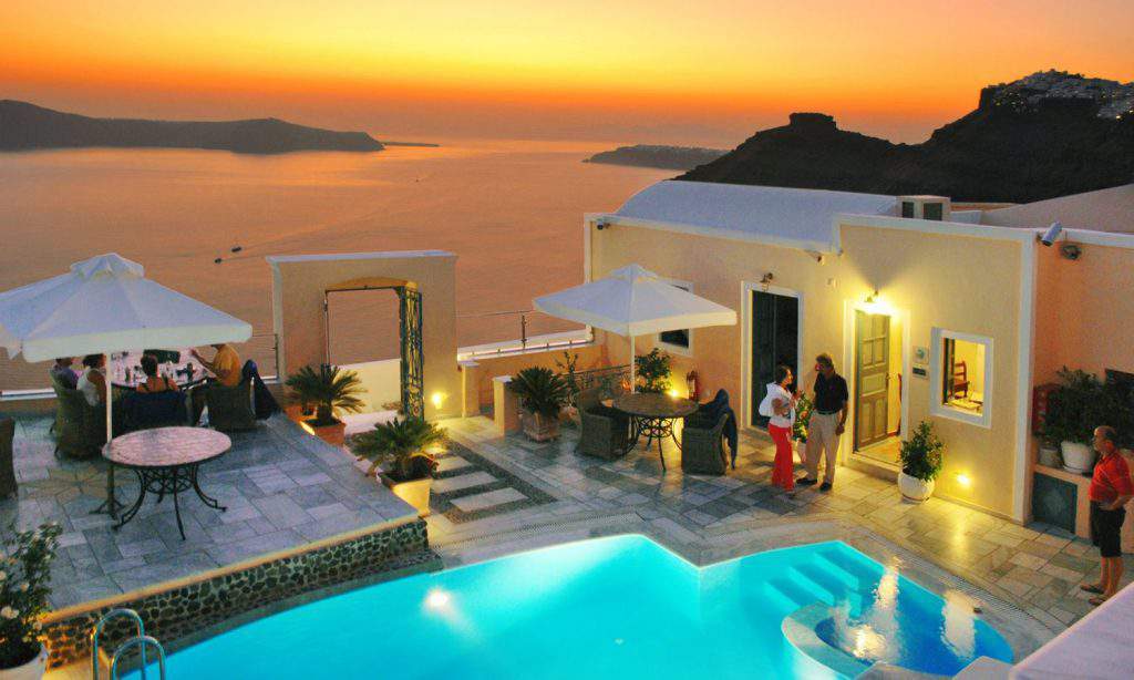 fira hotels with caldera view,fira santorini hotels booking,fira santorini budget hotels