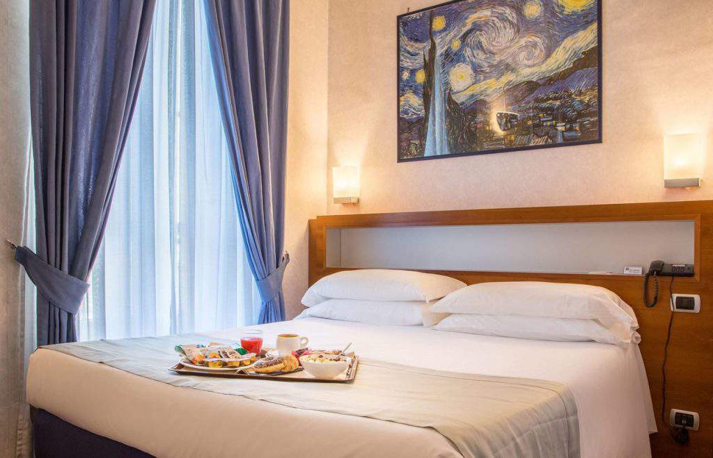 "western hotel plaza napoli,  western hotel plaza napoli booking"