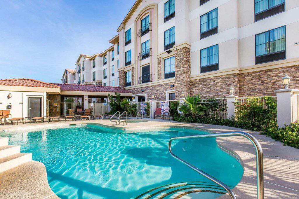 comfort inn & suites henderson - las vegas, LAS VEGAS COMFORT INN & SUITES HENDERSON reviews