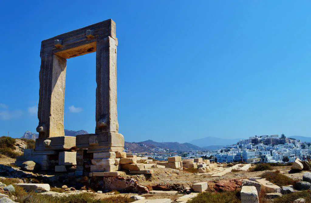 visit naxos town, reasons to visit naxos, must visit naxos